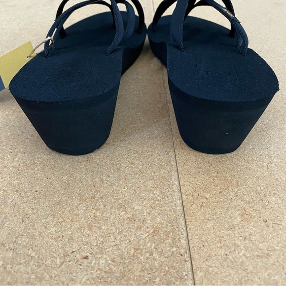 New Teva Mush Mandalyn Wedge OLA 2 BLk Women’s Sandal slightly platform inspired - Picture 5 of 8